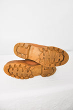 Load image into Gallery viewer, Vintage Timberland 9-Eye Wheat Boots | Size W8.5/9 or M7/7.5