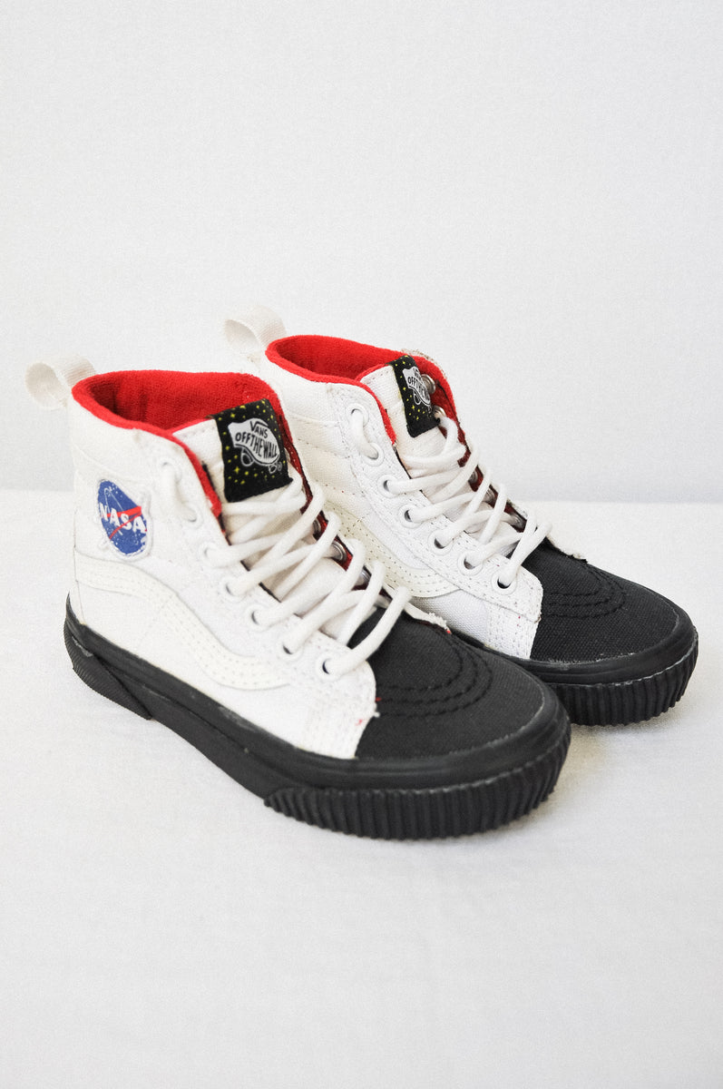Vans x NASA Old Skool MTE Hi Shoes Size Kids