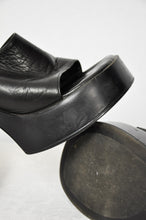 Load image into Gallery viewer, Vintage ALDO Platform Sandals | Size 37
