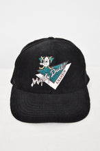 Charger l&#39;image dans la galerie, Vintage Anaheim Mighty Ducks Corduroy Snapback Hat