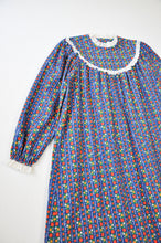 Charger l&#39;image dans la galerie, vintage Lanz de Salzbourg Chemise de nuit en flanelle | Taille S
