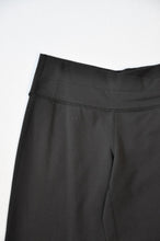 Load image into Gallery viewer, Lululemon Crossover Groove Pant | Size 6