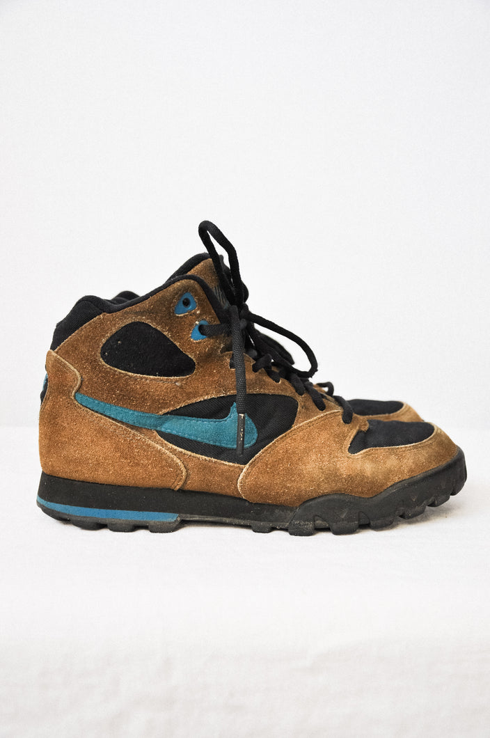 1994 Nike Calder Hiking Boots | Size W7.5