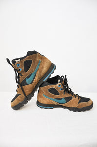 1994 Nike Calder Hiking Boots | Size W7.5
