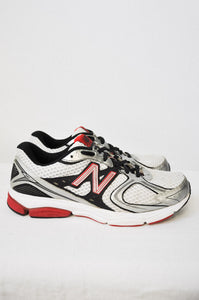 New Balance 580 v2 Silver Sneakers | Size M10.5