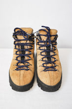 Load image into Gallery viewer, Vintage Nike ACG Hiking Boots | Size W8/8.5