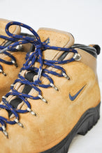 Charger l&#39;image dans la galerie, Vintage Nike ACG Hiking Boots | Size W8/8.5