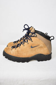 Vintage Nike ACG Hiking Boots | Size W8/8.5