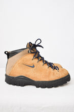 Charger l&#39;image dans la galerie, Vintage Nike ACG Hiking Boots | Size W8/8.5