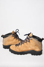 Charger l&#39;image dans la galerie, Vintage Nike ACG Hiking Boots | Size W8/8.5