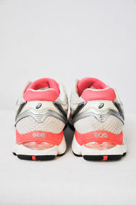 Asics Gel-Cumulus 14 Silver Sneakers | Size W9