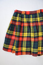 Load image into Gallery viewer, Vintage Wool Pleated Skirt | Youth L