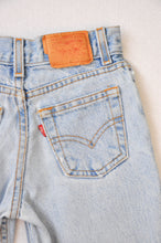 Charger l&#39;image dans la galerie, Vintage Levi&#39;s Jean Shorts | Youth 6