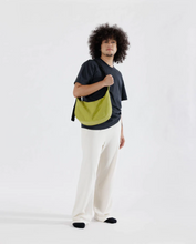 Charger l&#39;image dans la galerie, Medium Nylon Crescent Bag | Lemongrass