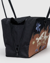 Charger l&#39;image dans la galerie, Medium Nylon Bowler Bag | Western Appliqué