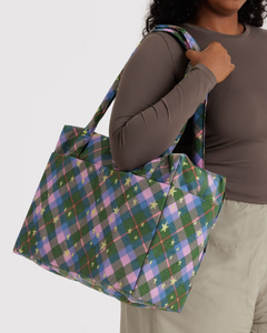 Small Cloud Carry-On | Green Star Plaid