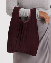 Load image into Gallery viewer, Pleated Baggu | Mahogany