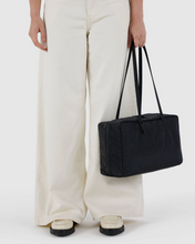 Charger l'image dans la galerie, Medium Nylon Bowler Bag | Black
