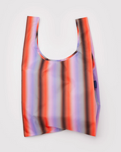 Charger l'image dans la galerie, Standard Baggu | Gradient Stripe Poppy &amp; Lilac