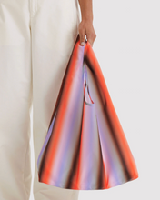 Charger l'image dans la galerie, Standard Baggu | Gradient Stripe Poppy &amp; Lilac