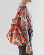 Load image into Gallery viewer, Standard Baggu | Strawberry