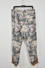 Load image into Gallery viewer, The North Face x Gucci Pants | XL